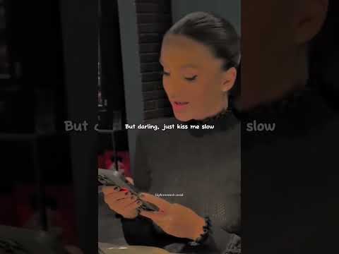 Everyone were shocked when the waiter started singing "Perfect", Ed Sheeran