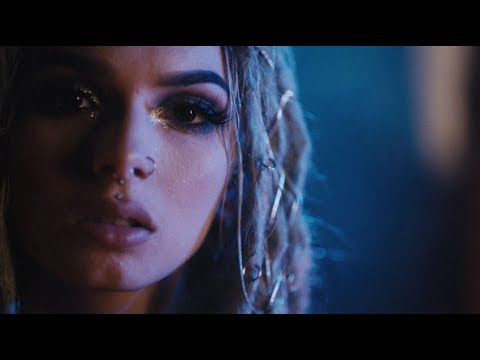 Zhavia - Candlelight (Official Video)