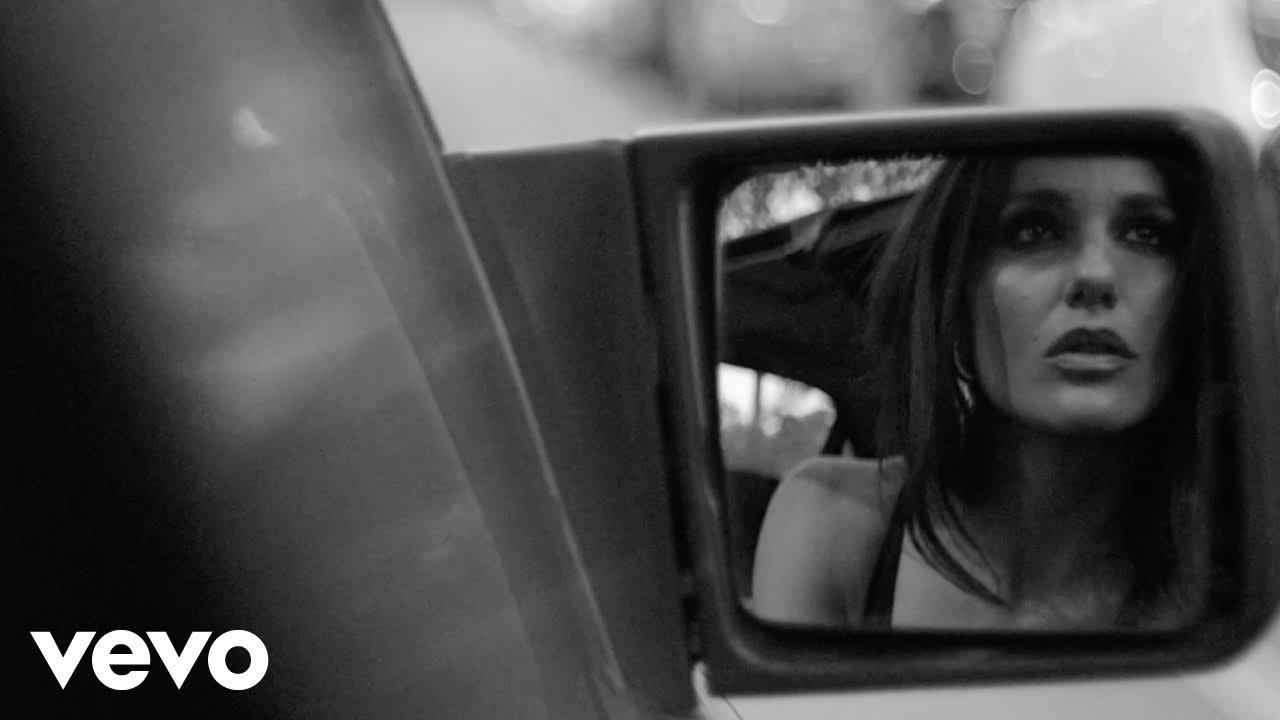 Gigi D'Alessio - ROSA E LACRIME 🎶 Official Music Video