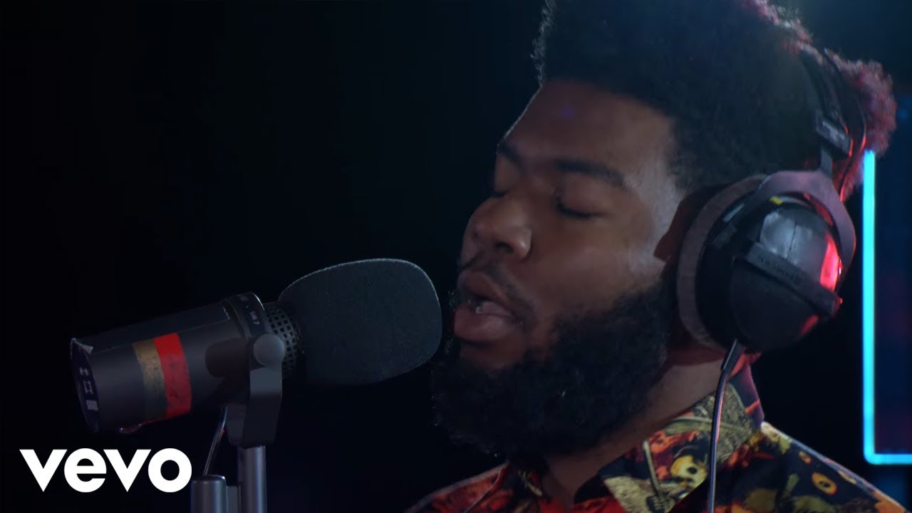 Khalid Performs 'Location' Live on BBC Radio 1 🎶