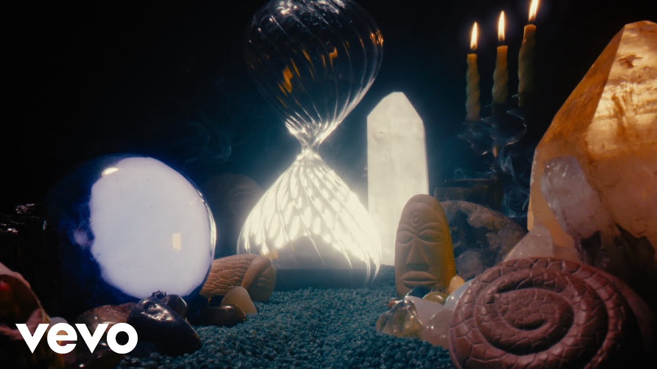 MACE & Venerus Drop Captivating Track 'SENZA FIATO' ft. Joan Thiele 🎶