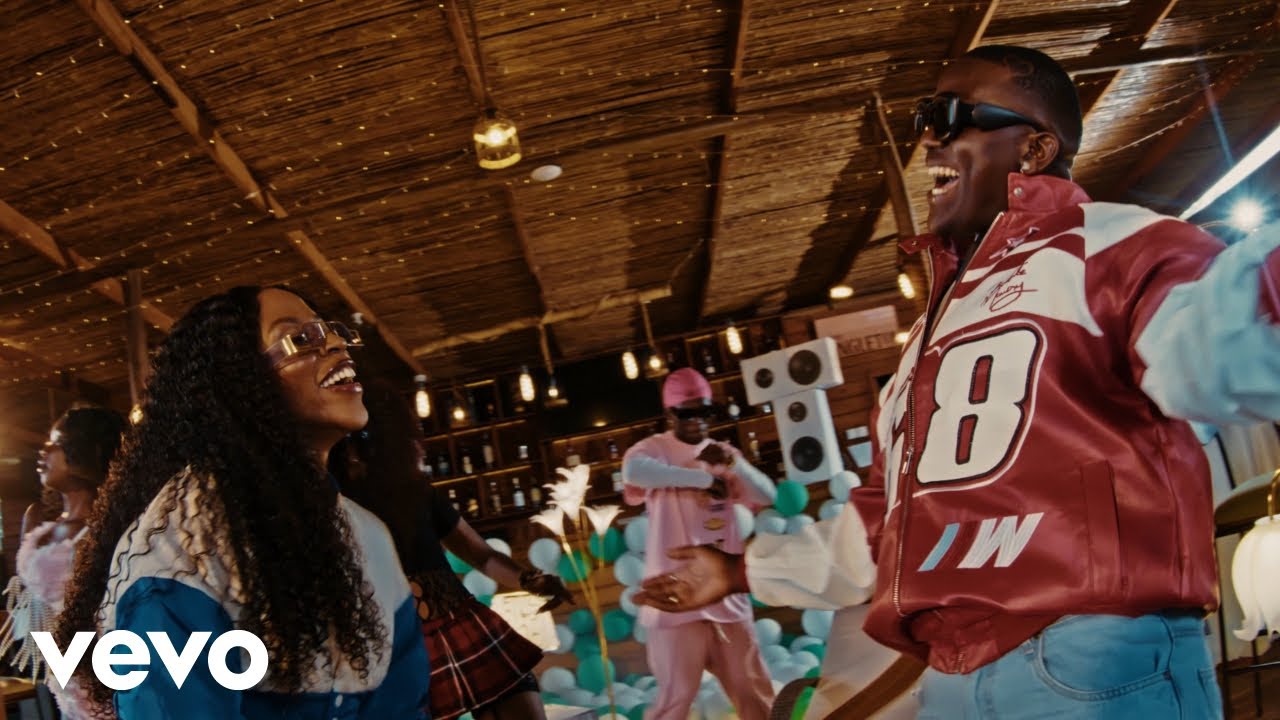 Aaronx & Vinka - Only You Music Video 🎶