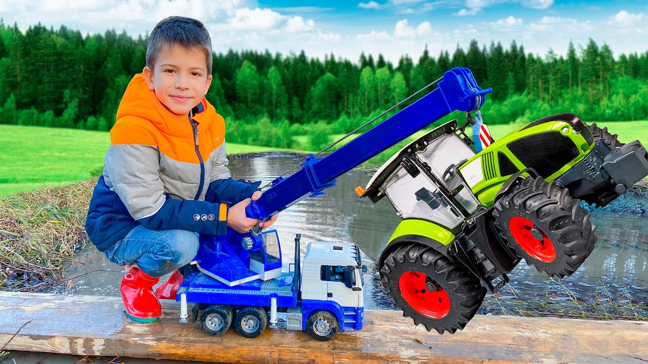 Darius Rides on Tractor to rescue the Car from the mud Rescue Stories for kids | Kidscoco Club