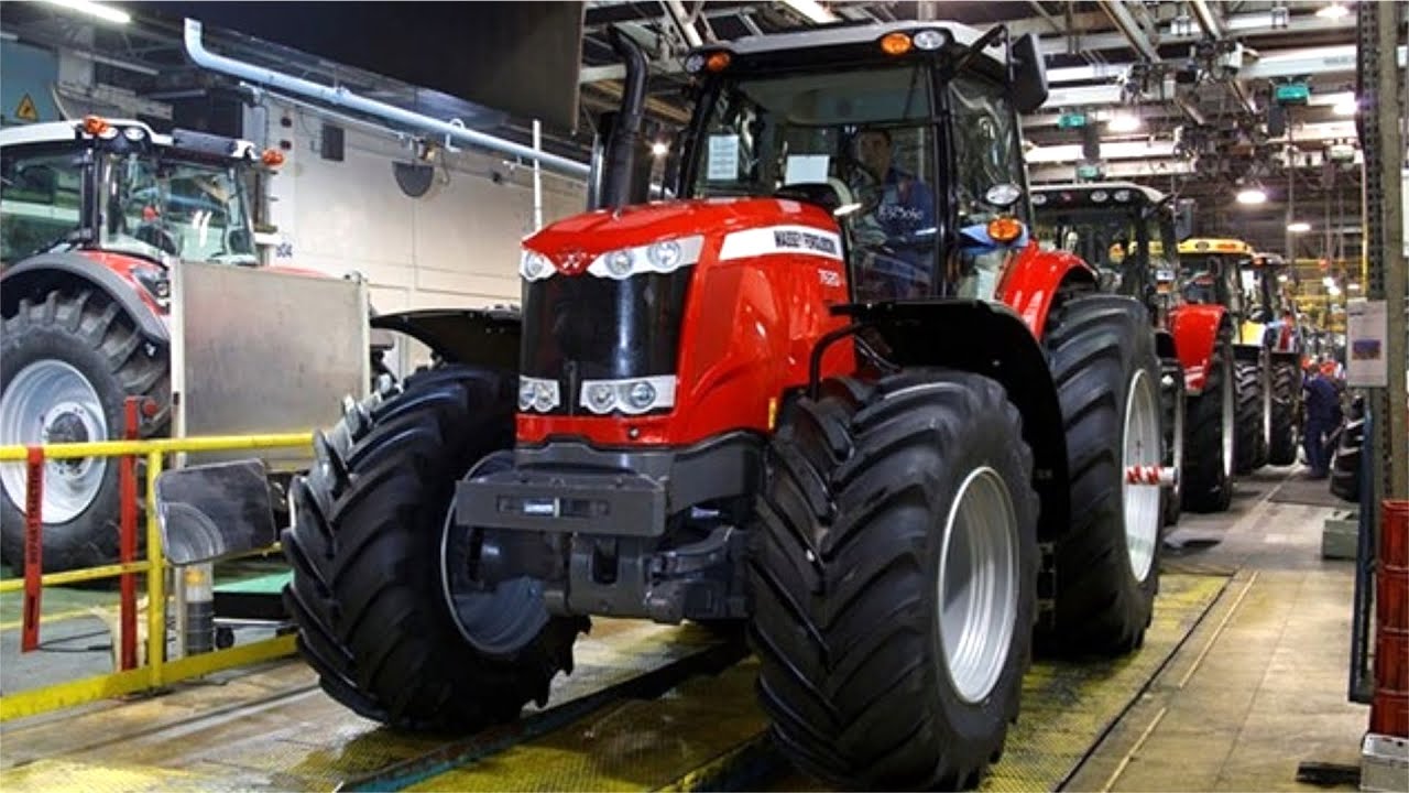 Massey Ferguson Tractor Factory in France 🚜
