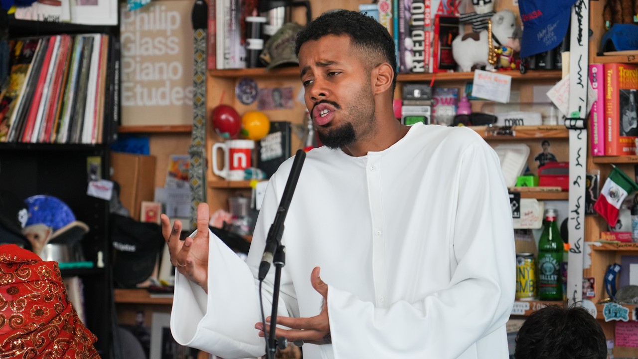 Mustafa's Inspiring Tiny Desk Concert Featuring Songs from 'Dunya' 🎶