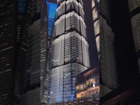 This is where the domineering CEO in the TV series works. Shanghai