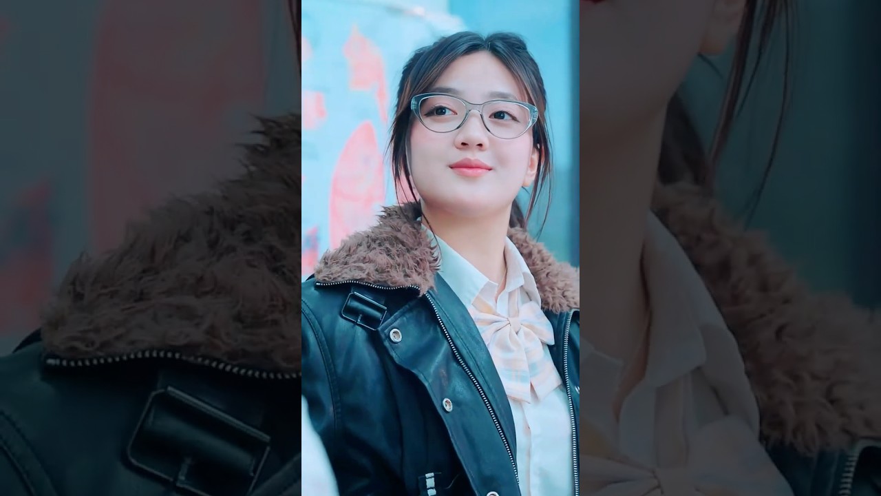 Twin Sister Protected from Bullies π«