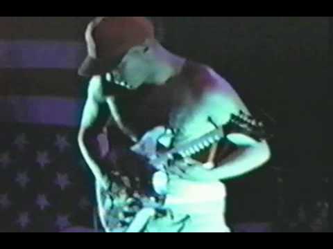 03 Rage Against The Machine - Vietnow (Live 1996) 🎸