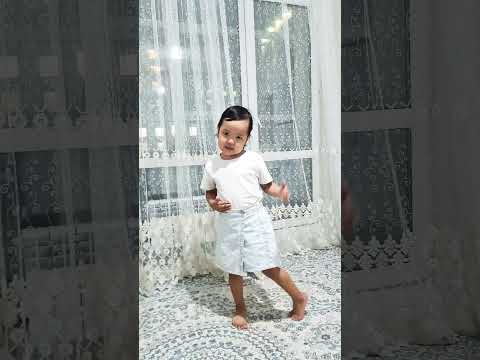 #bayansulu #баянсулу #shortvideo #auarai #трендытиктока #dance #тиктокнутая #funny #cute