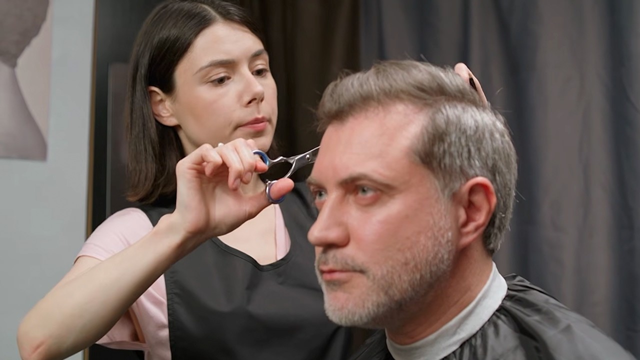 Peluquera corta el cabello a millonario y él se enamora 💇‍♀️