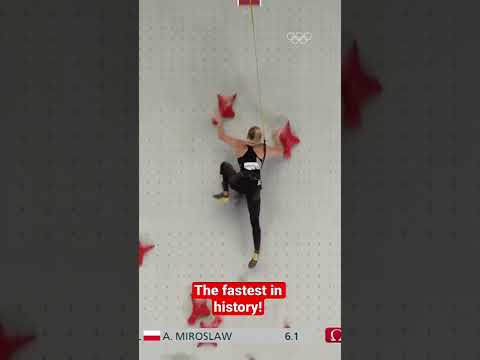 She is literally spiderwoman 🕷