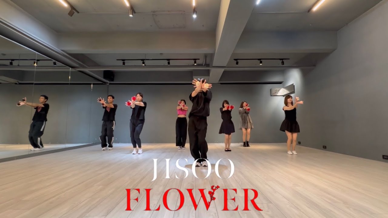 Jisoo's Beautiful Flower Dance Cover 🌹
