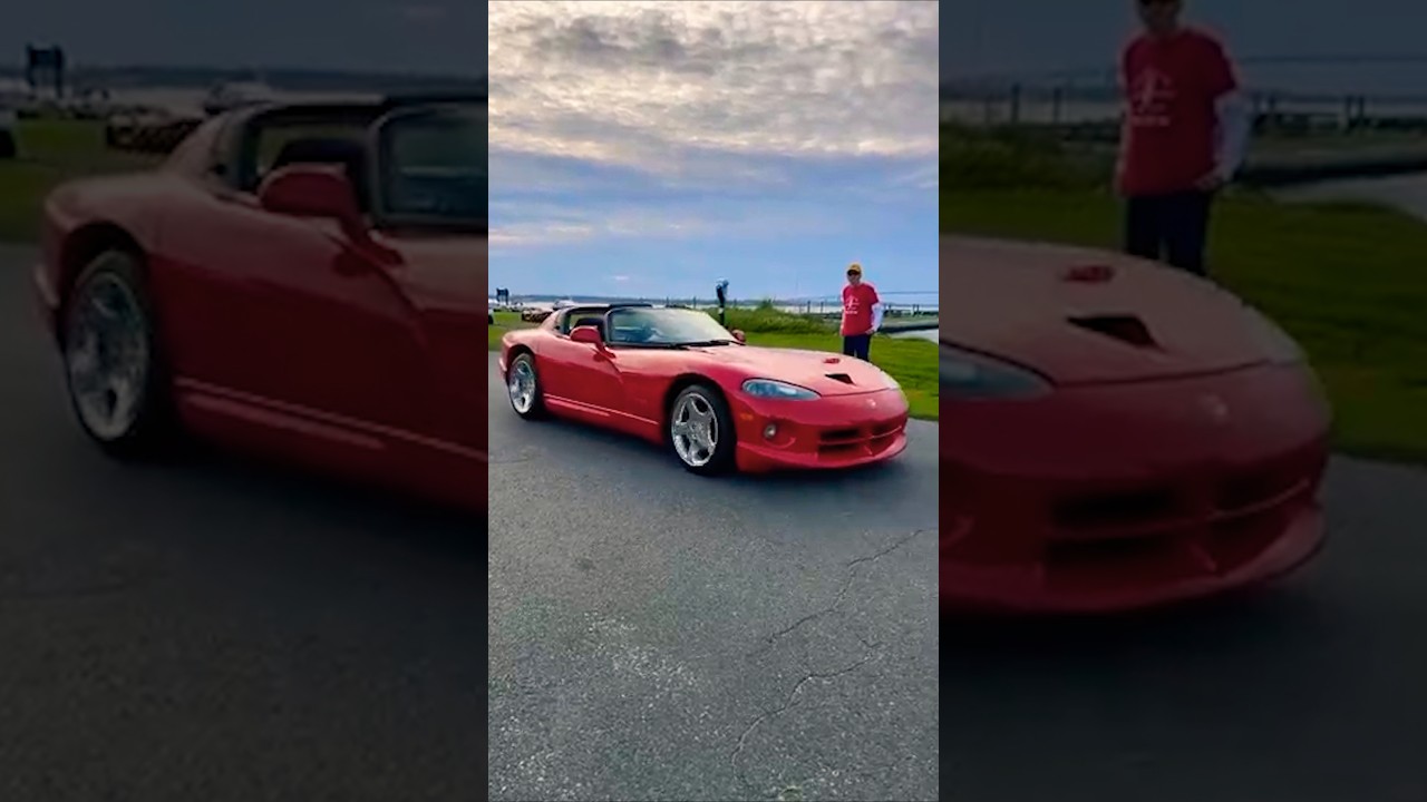 The Dodge Viper RT/10: A Dangerous Beast 🚗
