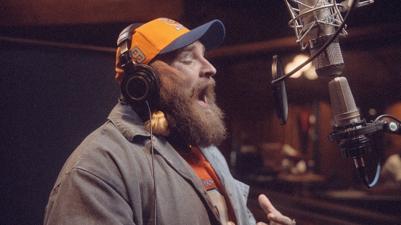 Teddy Swims Performs 'Lose Control' Live from The Village Sessions 🎶