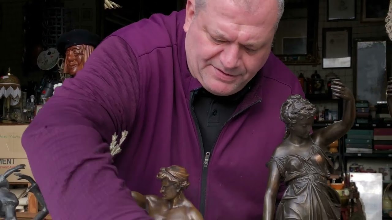 Brocante : Guide Facile pour Identifier Bronzes et Régules 🧐