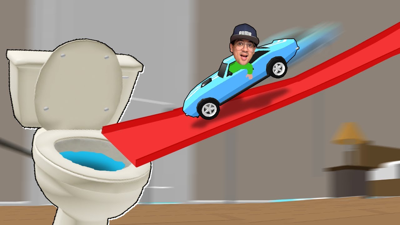 Velhote Aventuroso Pilota Carrinho em Miniatura na Privada Gigante! 🚗💥