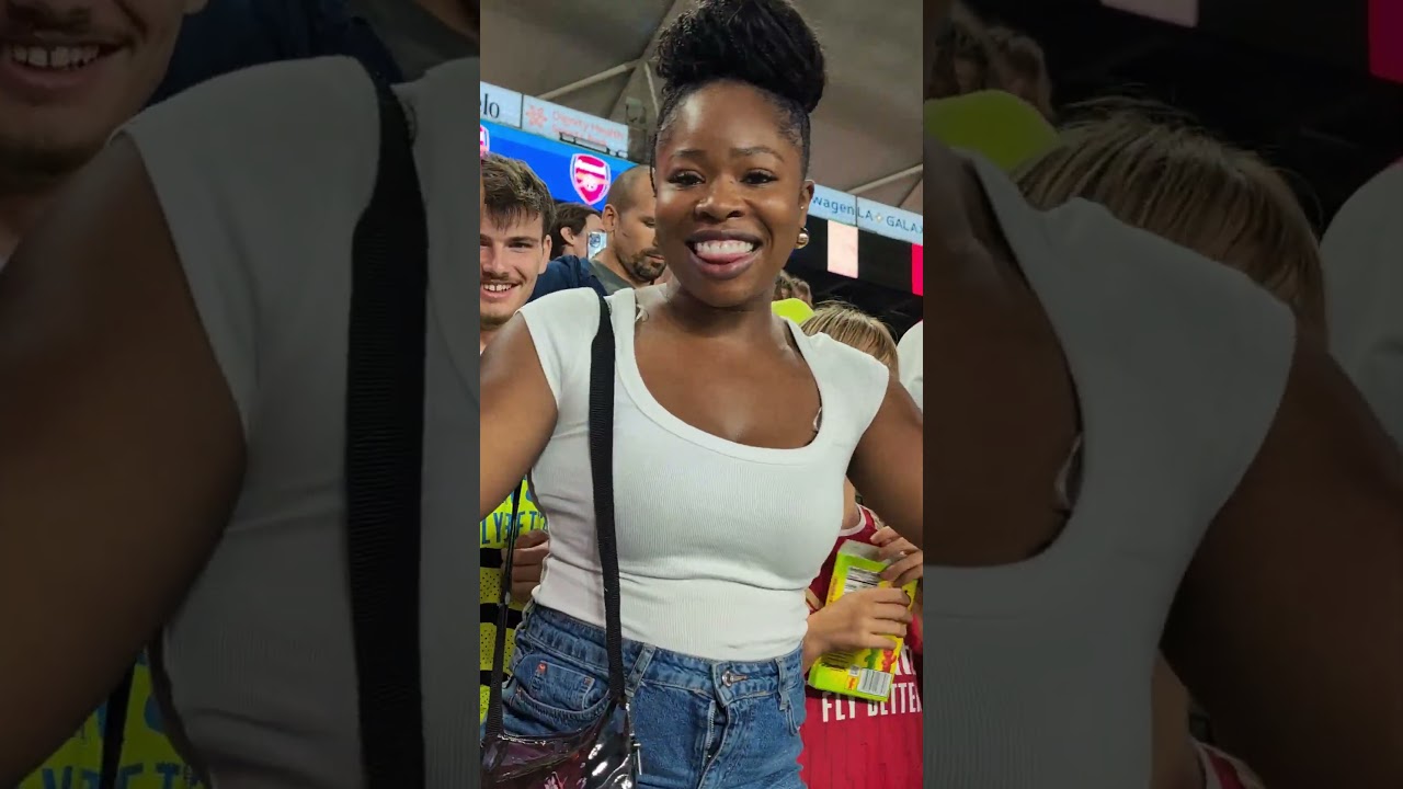 Josh Nichols' Mom Watches Arsenal Debut ❤️