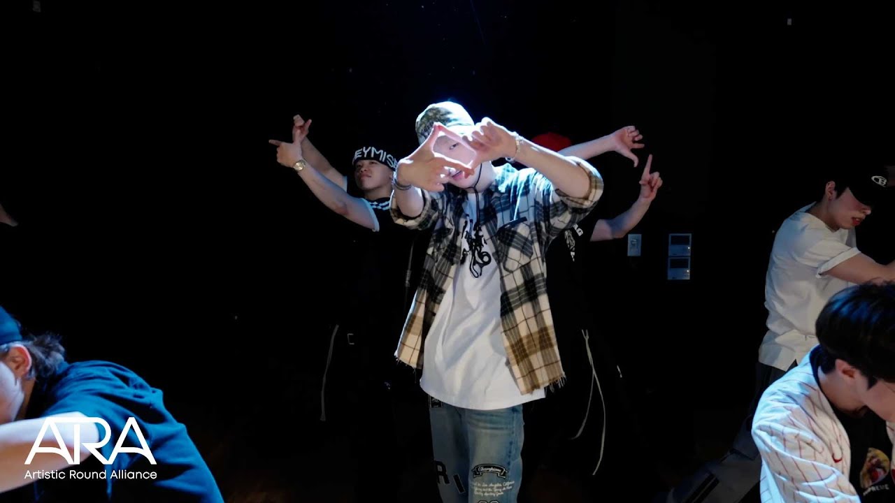 KANGDANIEL - Movie Star Dance Practice ๐ถ