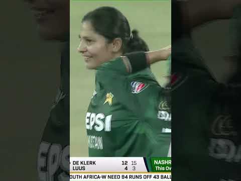 Nadine de Klerk Injured #PAKWvSAW #BackOurGirls #SportsCentral #Shorts M3E1K