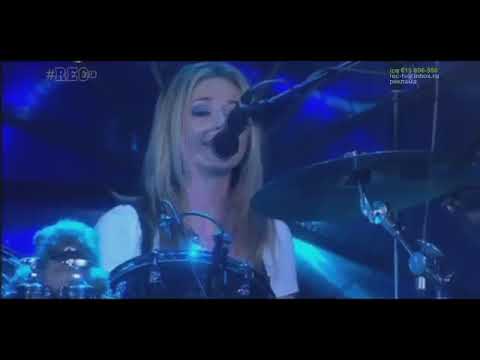 Ранетки О тебе Лужники (Запись с микрофона Леры)