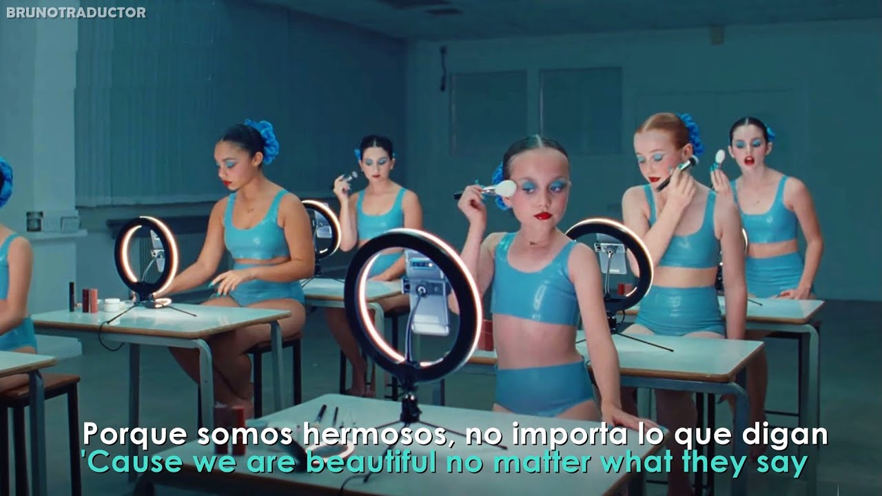 Christina Aguilera - Beautiful (2022) Lyrics & Video 🎶