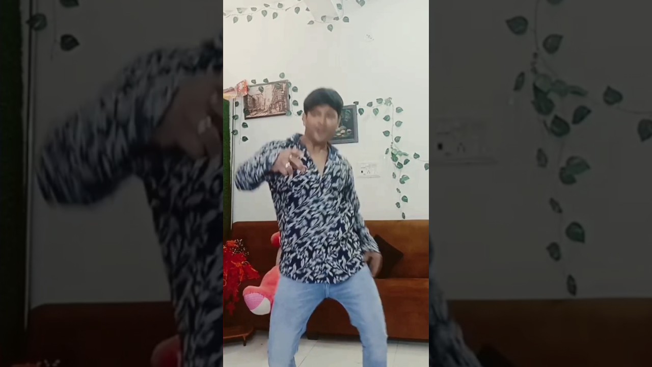 Govinda & Esha Deol's Iconic Dance to 'Aap Ke Aa Jaane Se' 💃