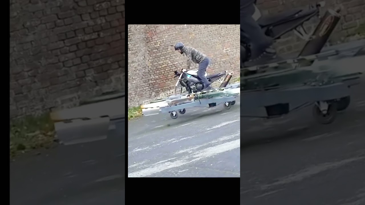 Waiting for the Fly 🐝