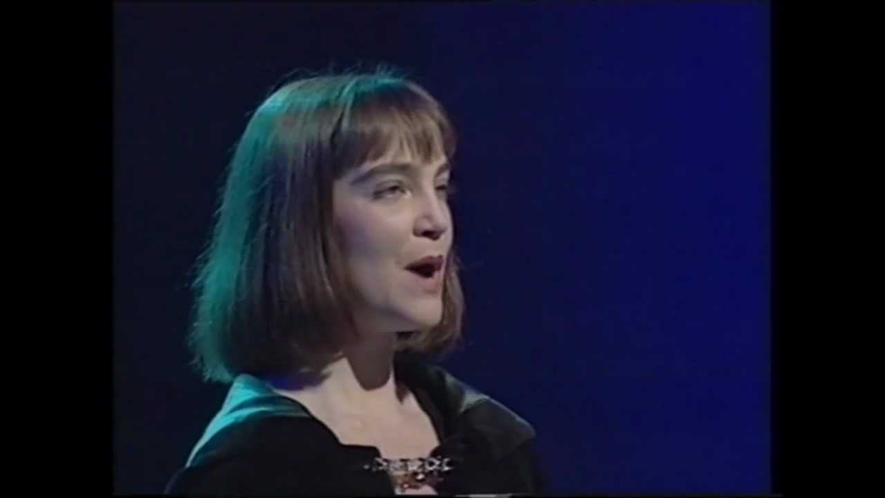 Anúna - 'The Heart's Cry' (Riverdance, 1995) 🎶