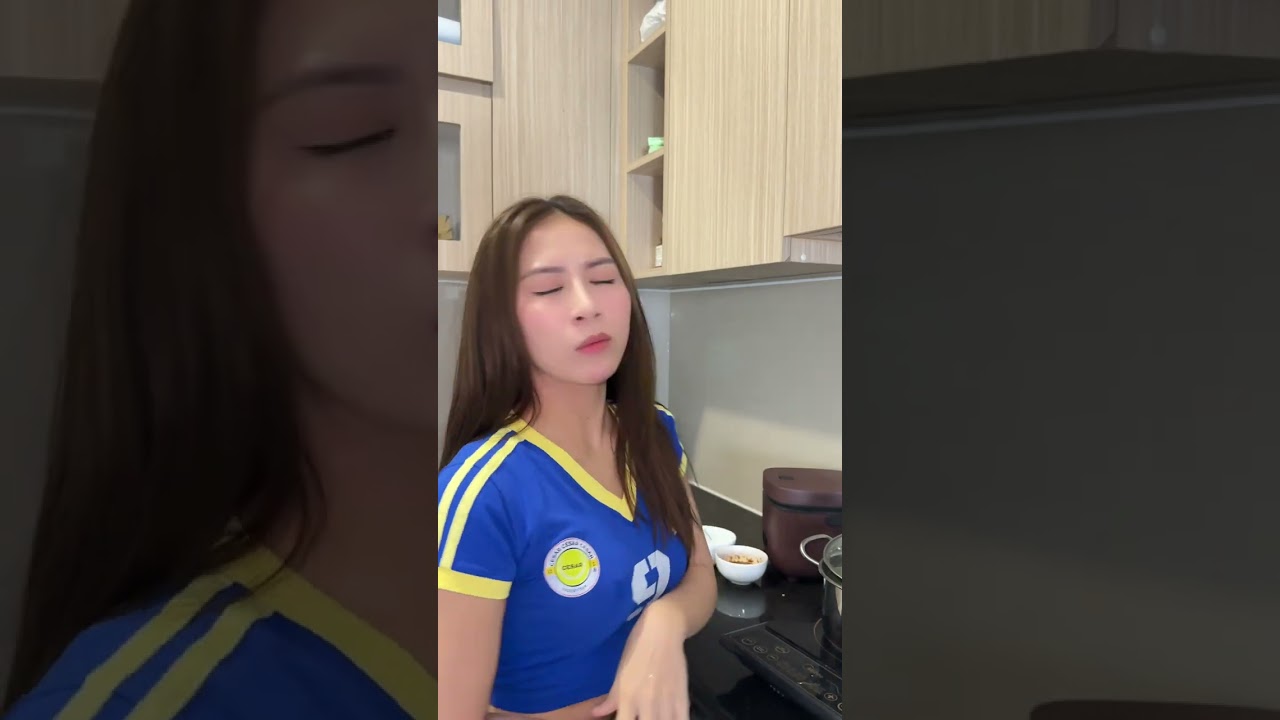 Em trai cao hơn chị, nhà vui nhộn! 😄