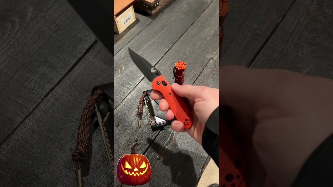 Wednesday EDC Pocket Dump (What’s in my pockets Halloween Edition ep.12) #shorts