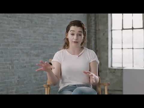 When Emily Clarke met Jason Momoa for the first time. Game of thrones.