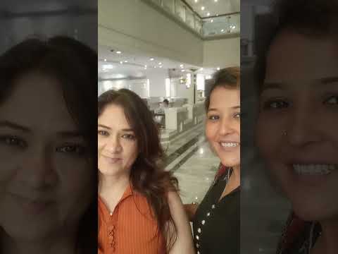 Aj hoi humera Bano se Katherine Shad ki mullaqat #music #song ##sport #love #love #bollywood