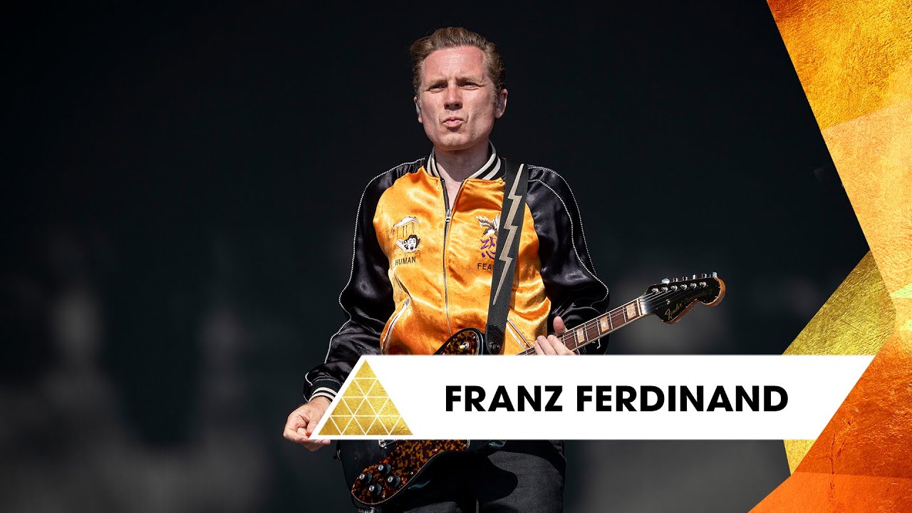Franz Ferdinand Performs 'Take Me Out' with Peter Capaldi at Glastonbury 2025 🎸