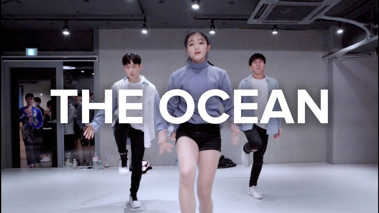 Learn the Stunning Choreography for 'The Ocean' by Mike Perry ft. Shy Martin 🌊