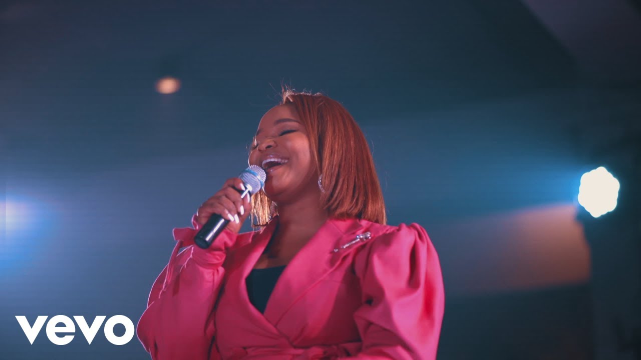 Xolly Mncwango Releases New Single 'Ungukuphila'