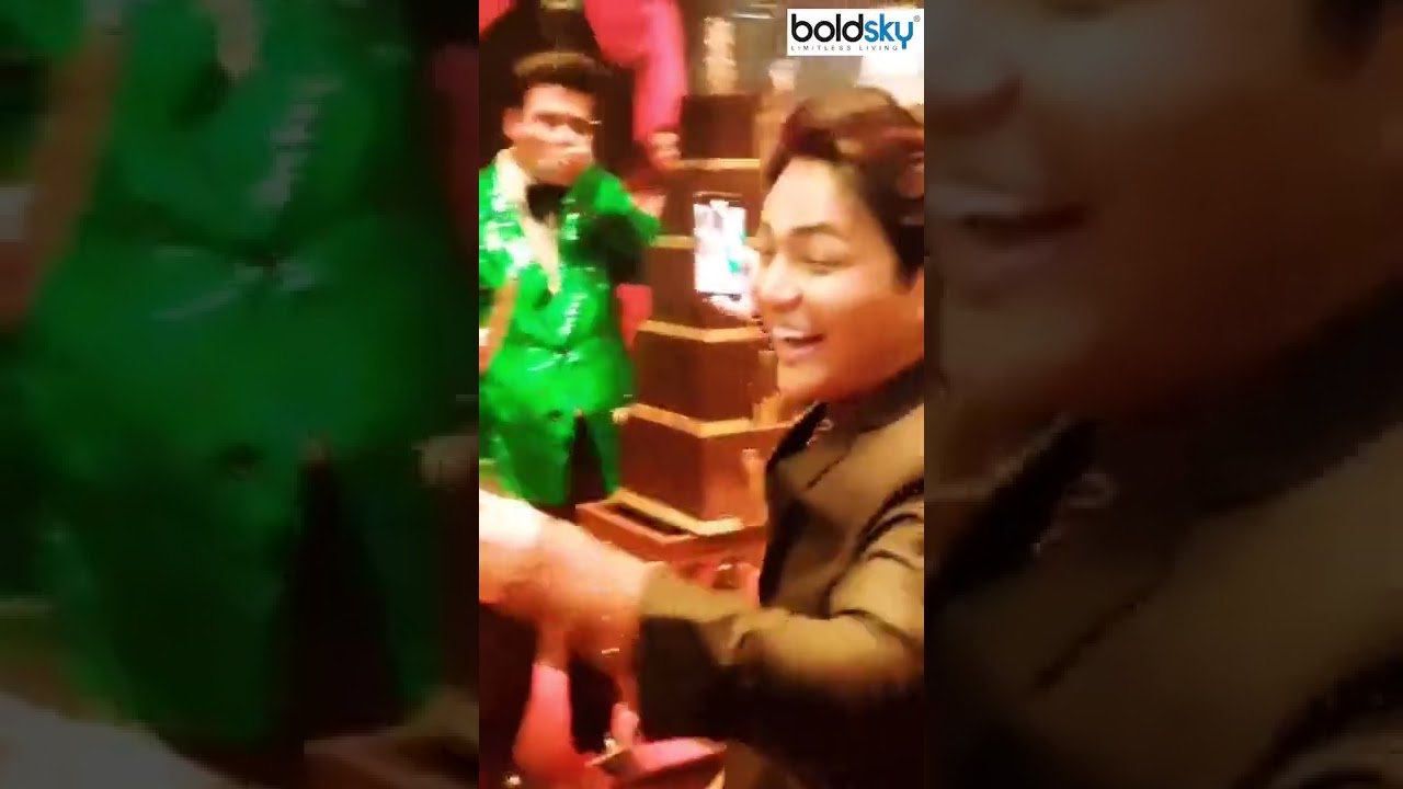 Karan Johar's Birthday Bash: Must-See Dance Moments with Kajol, Ranbir & Ranveer 🎉