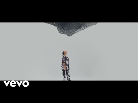 Saskia - Dans ma tête (Clip officiel)