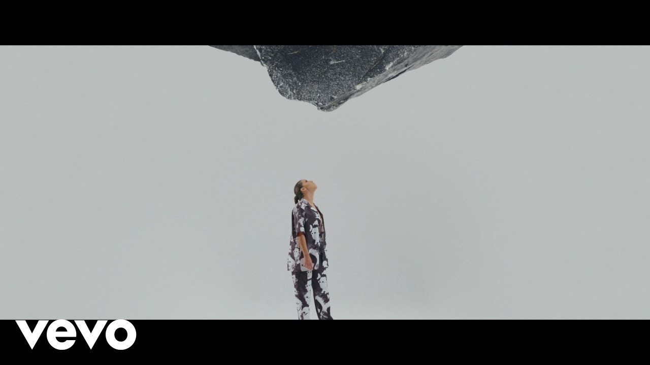 Saskia - Dans ma tête 🎶 Clip Officiel | Nouveauté à ne pas manquer