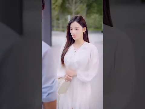 The Innocent Girl Secretly Fell for the Bad Student