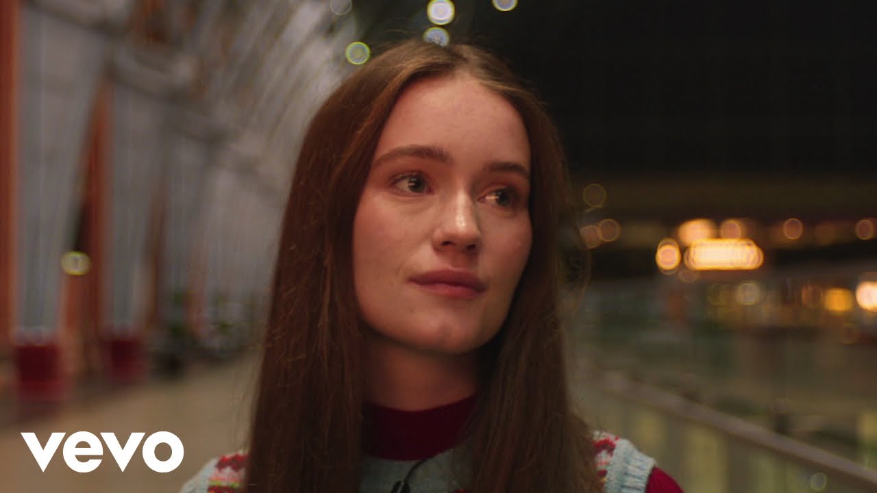 Sigrid's 'Home To You (This Christmas)' Live š¶