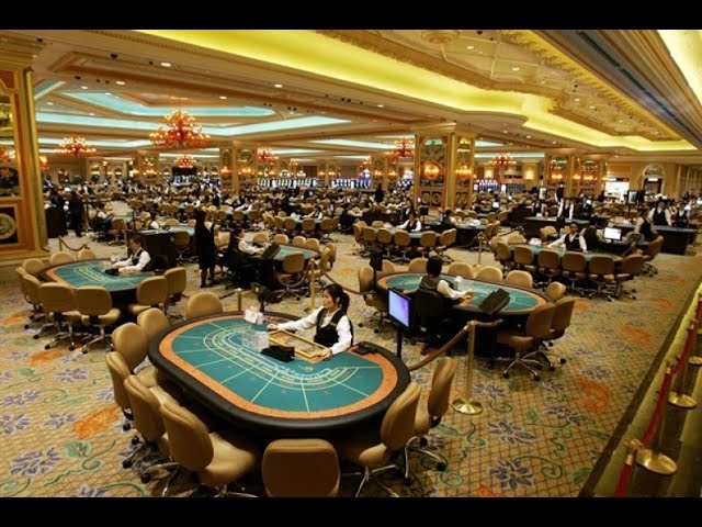 Explore the Stunning Venetian Casino Resort in Macau 🌟