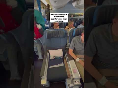 KLM premium economy from Amsterdam to Chicago using Flying Blue miles. #travel #klm #pointsandmiles