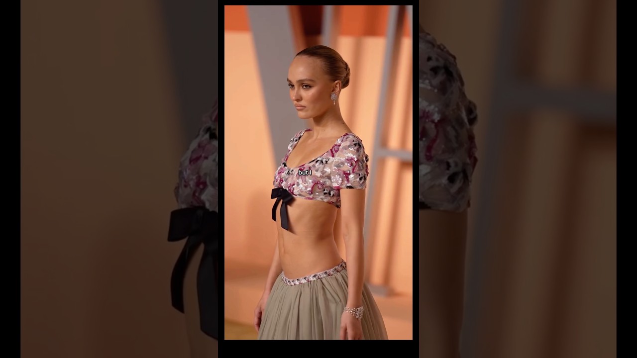 Lily Rose Depp's Scandinavian-Inspired Look 😂