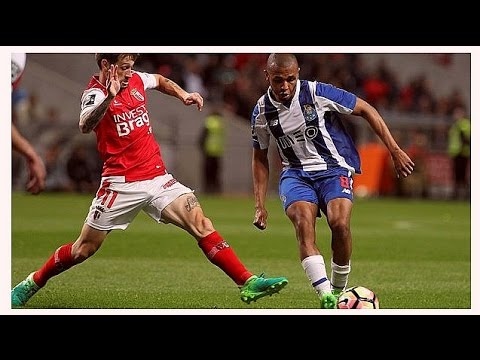 ياسين براهيمي يتلقى بطاقة حمراء ضد براغا + تقرير جميل حول مستقبه مع بورتو