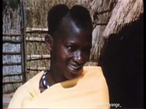 Uko abanyarwanda bambaraga kera mbere y'abakoroni ndetse n'imirimo bakoraga muw'1954.