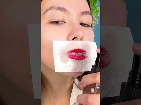 This LIPSTICK HACK Blew My Mind! 🤯💋 #BeautyHacks #Viral