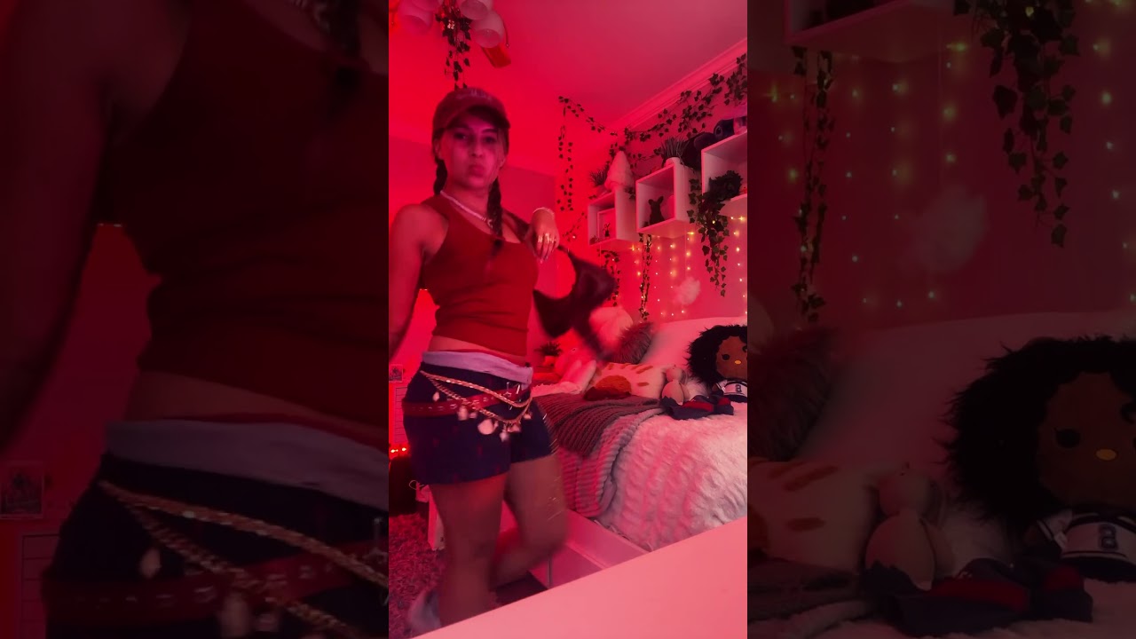 Tune in Live Soon! 🎶 #Sombr