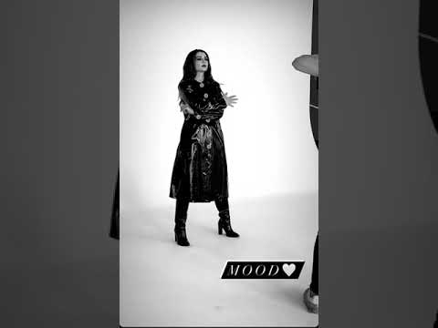 Бурджу Озберк - стильный образ!