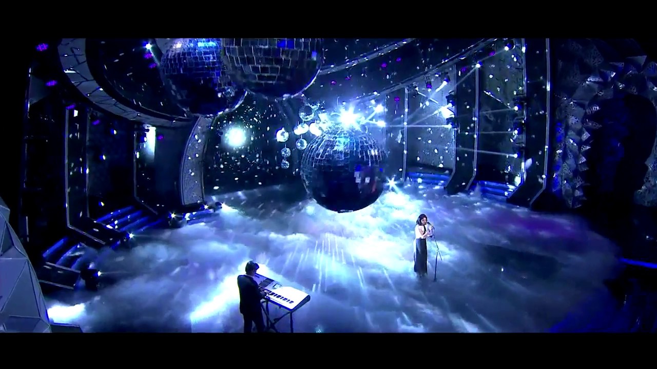 Jhuki Jhuki Si Nazar Live | Sunidhi Chauhan 🎶