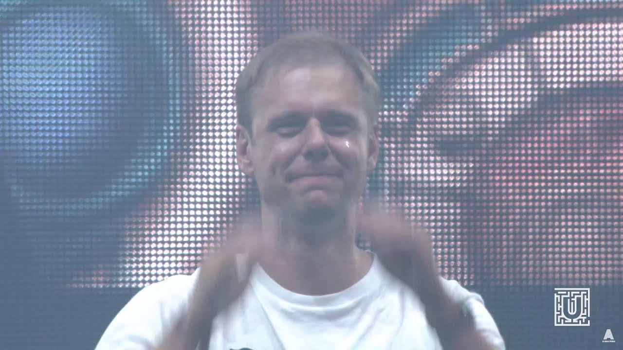 Armin van Buuren & Crowd Emote at RAMsterdam ๐ถ